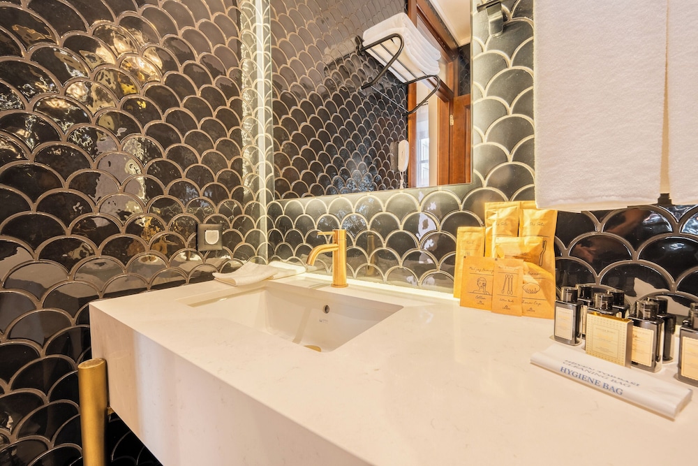 Belmondo Süitler - Image 140