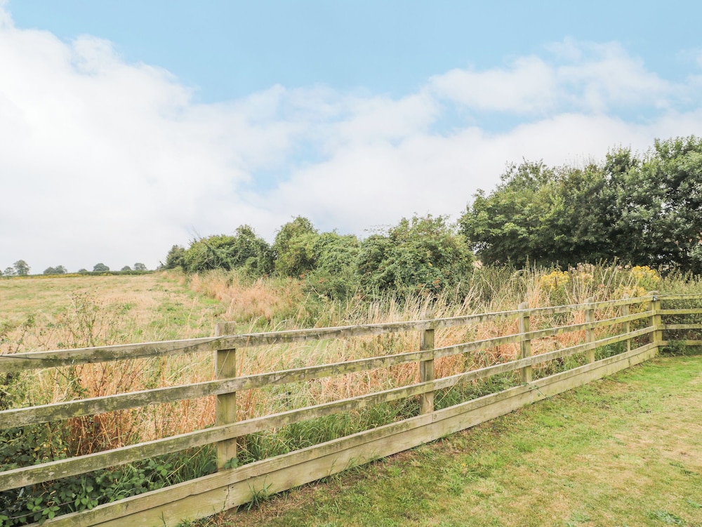 Orchard Leigh