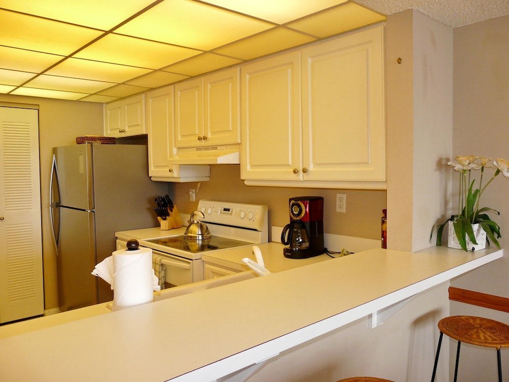 Relaxing Condo With Pool, bay View and Steps to Beach view 2