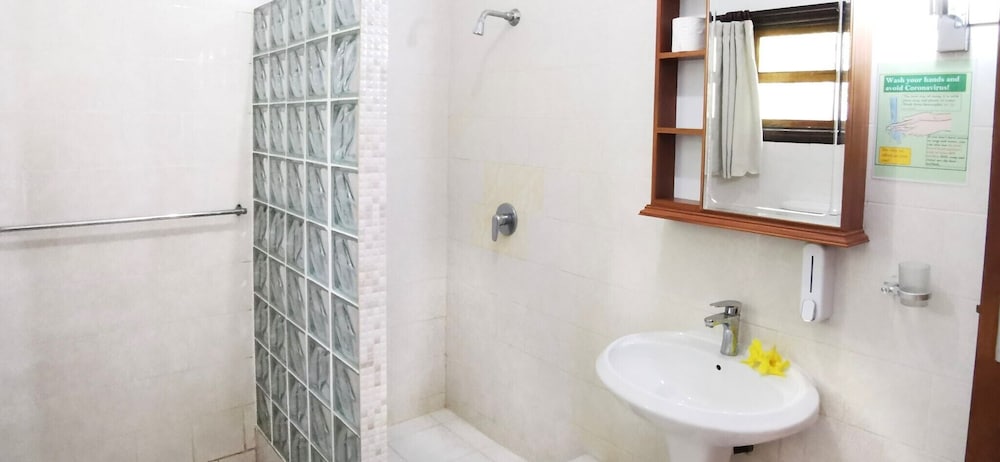 Bernique Guest House photo 4