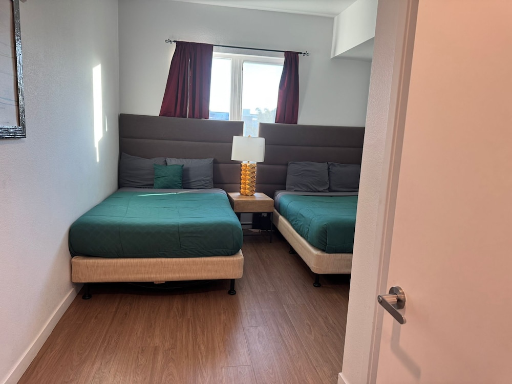 Premier Apts in Vibrant Downtown LA