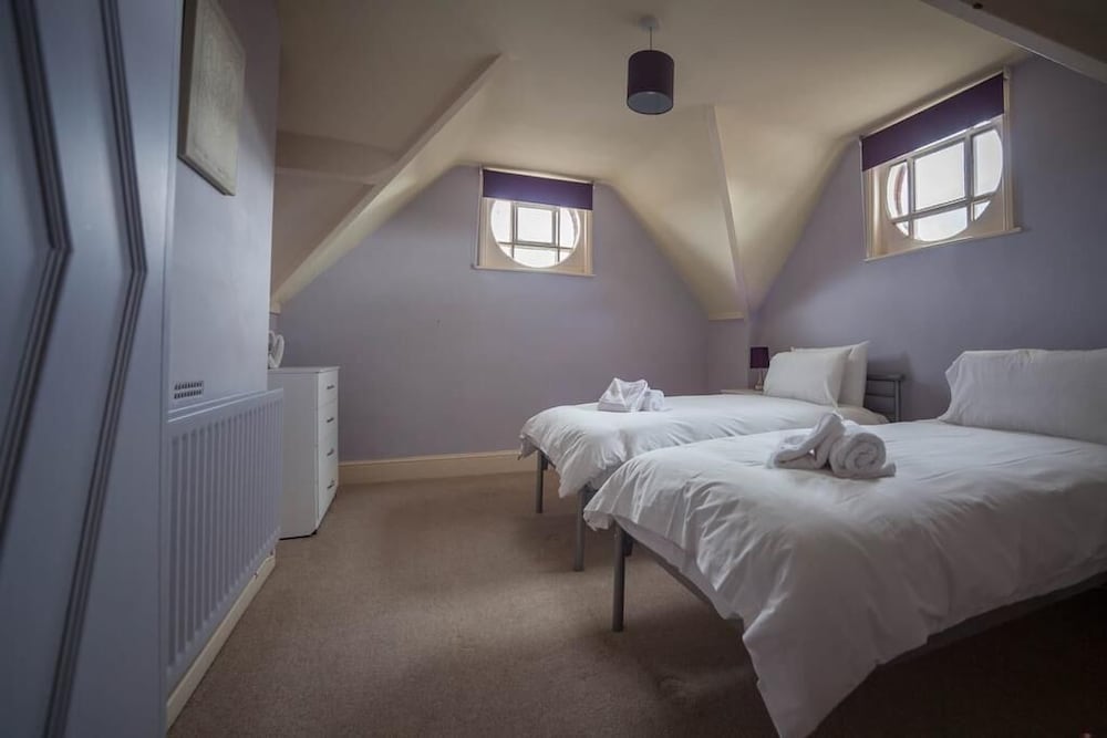 Falcon House, Hereford view 3