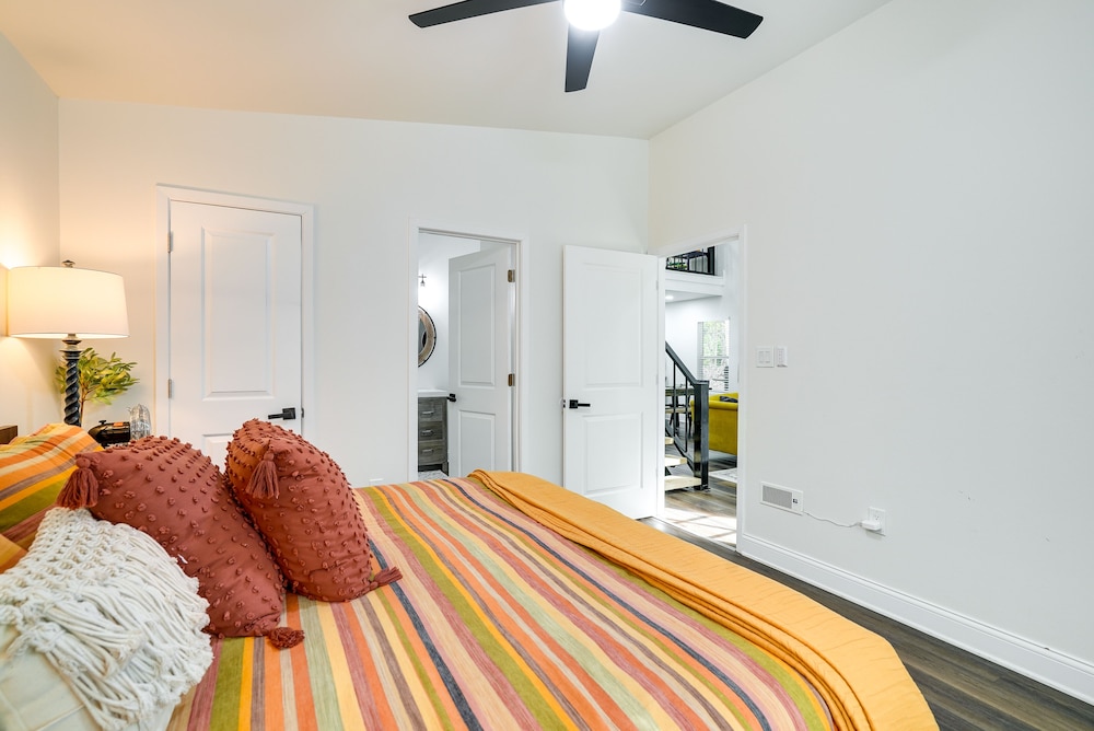 Lakefront Texas Abode w/ Kayaks, Fire Pit  Patio! - Property Image 20