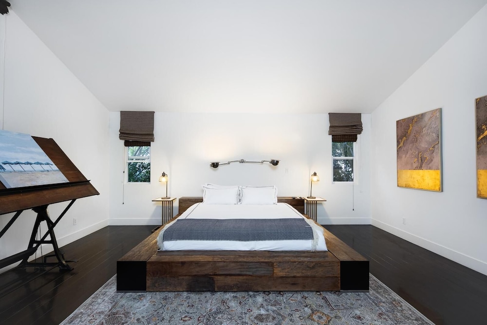 Magical Edinburgh Retreat - Image 5