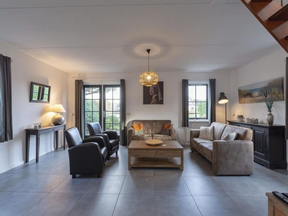 Villa With View Over the Park De Buitenplaats