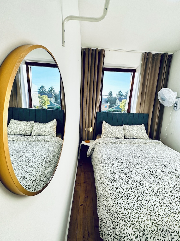 Spacious Budget Home Garden Stay