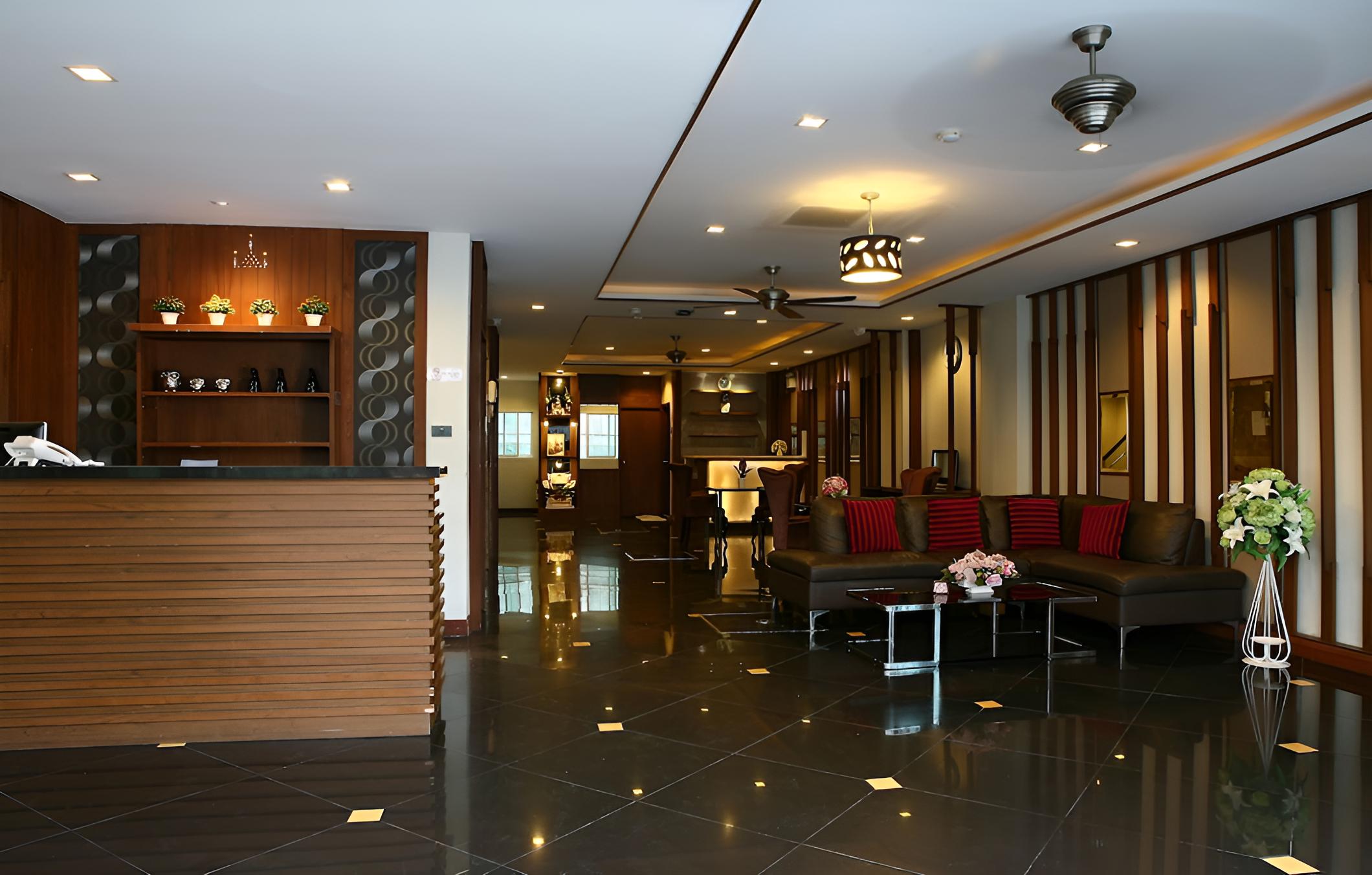 OYO 75358 HBoutique