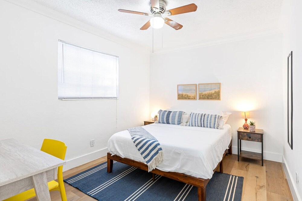 Beautiful 2 BR Apartment - Bright and Spacious