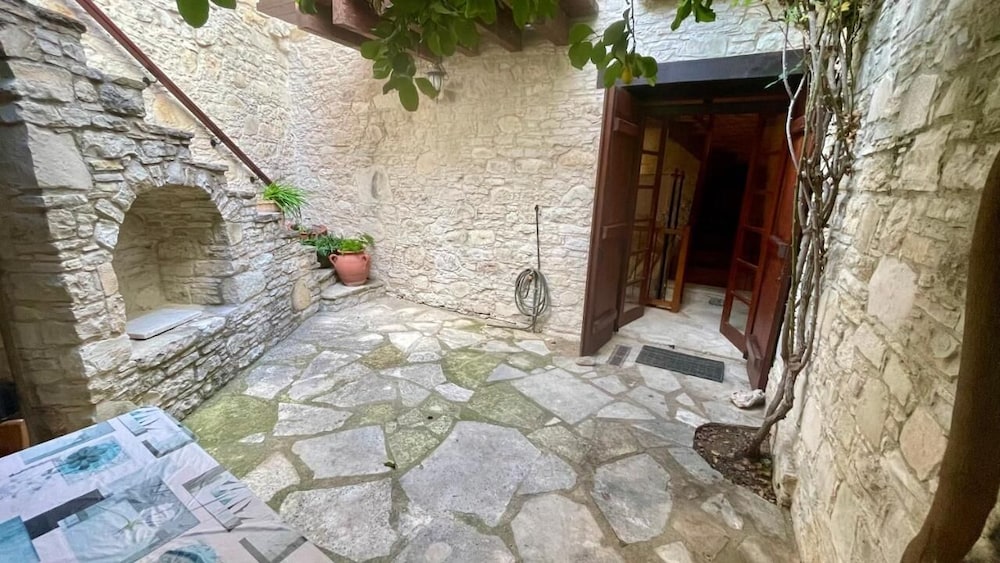 Juliet Studio Suite by TrulyCyprus