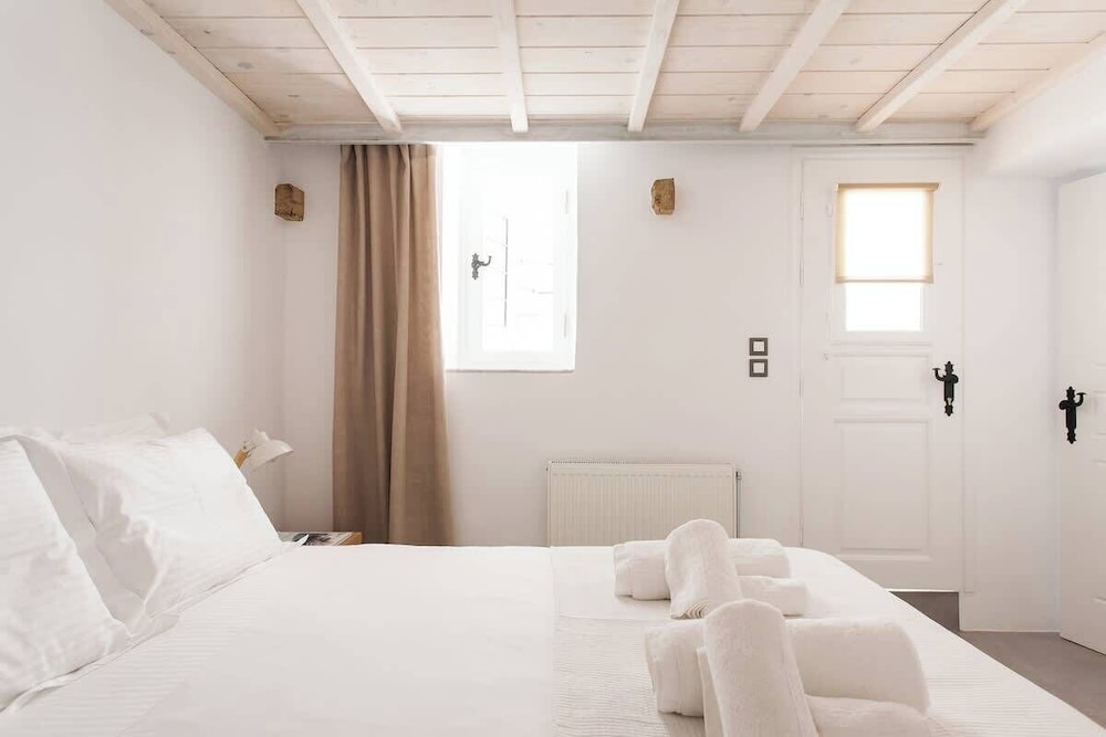Athens Residence - Cozy Gem Near Acropolis