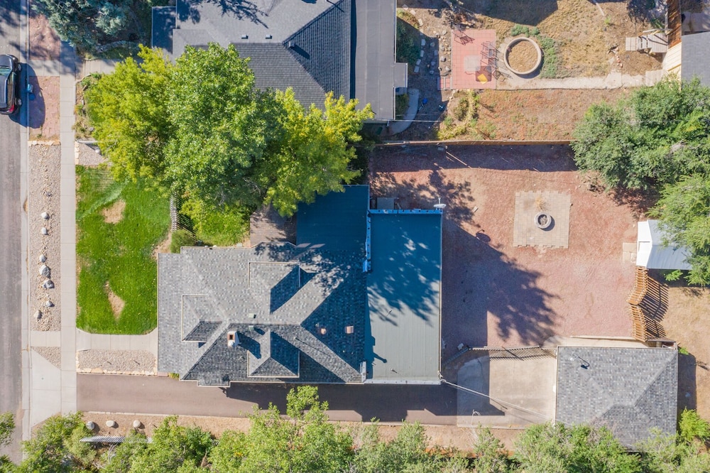 4BD Luxuryclose to Downtown3ba & Pet-friendly!! view 2