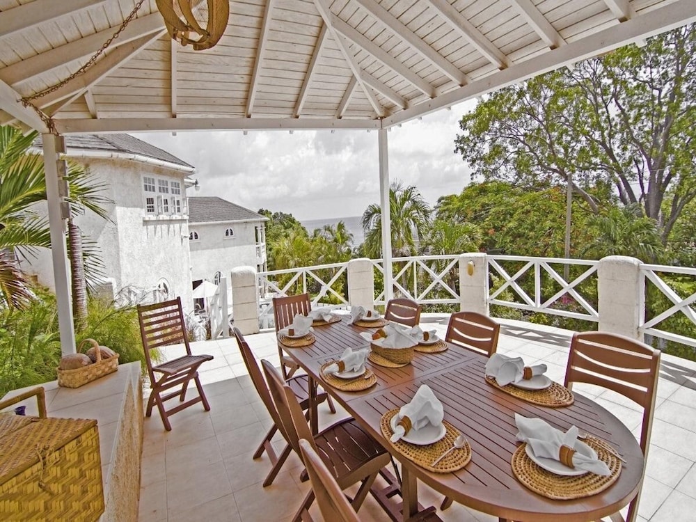 Sea Symphony Barbados - 6 B R Beachfront Villa w Staff