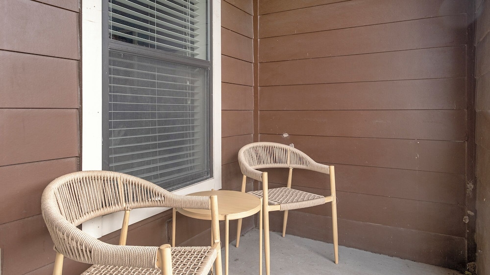 Landing Apartments Houston - Kingsland Blvd