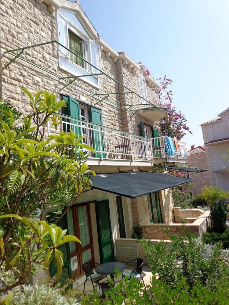 Brane - 150m From sea - SA2