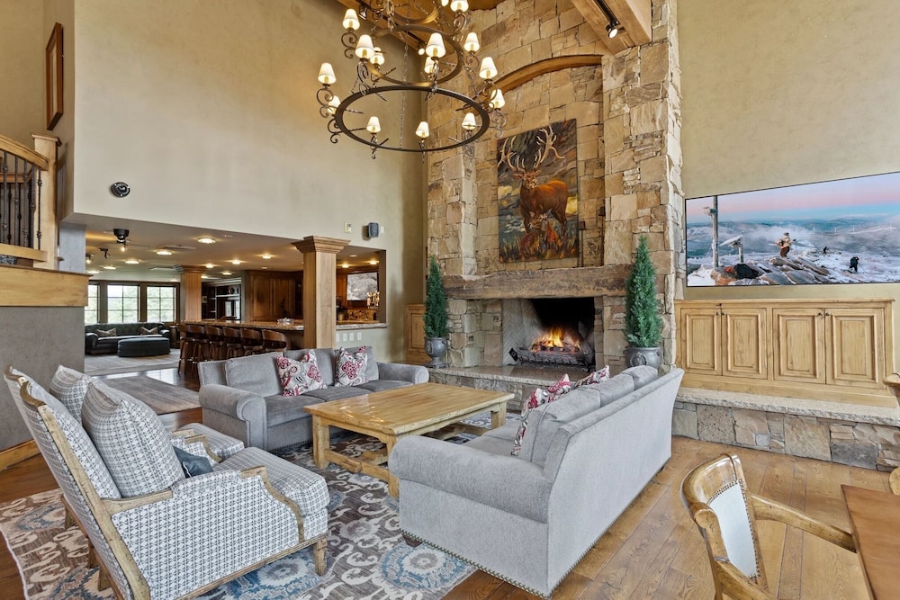 Stag Lodge at Deer Valley Resort - Four Bedroom Residence with Loft and Spa #29 4 Condo
