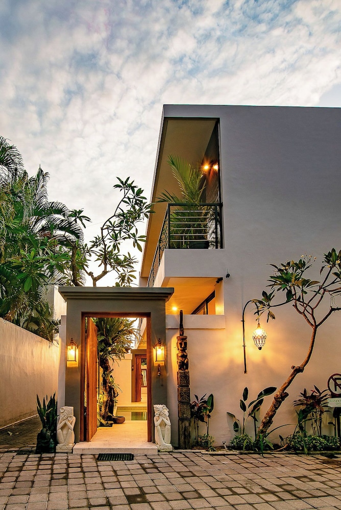 Sister Suites