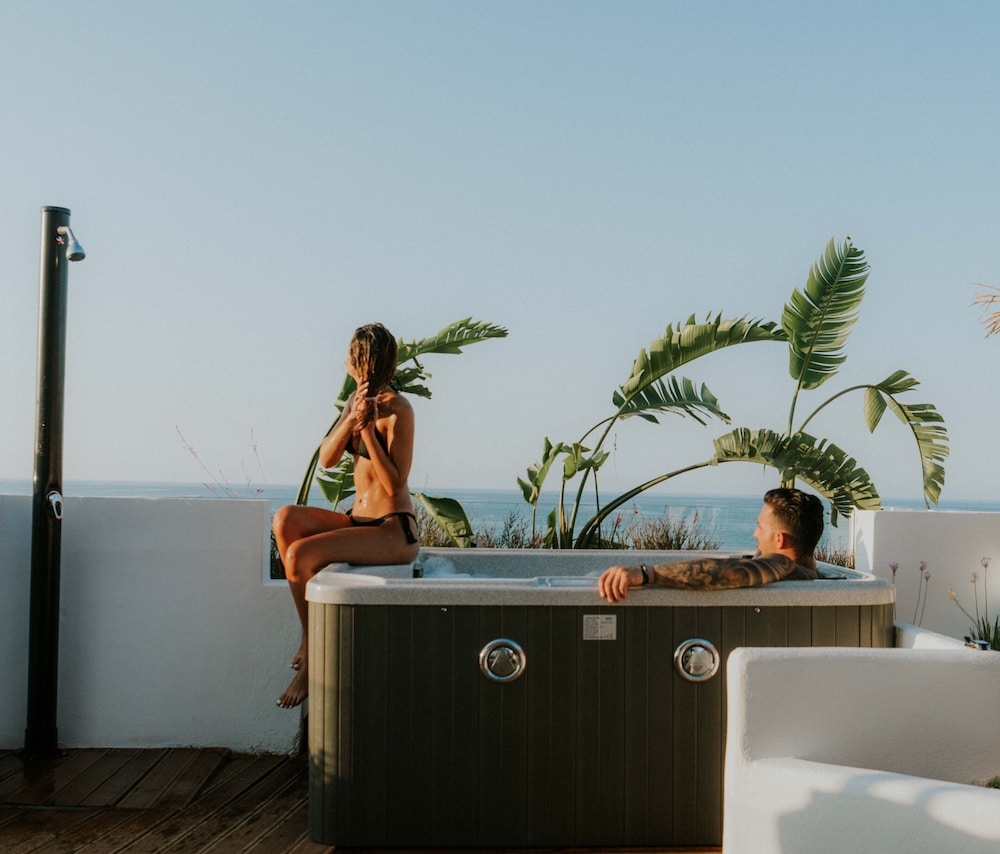 Kahlua Sea View Suites - Adults Only