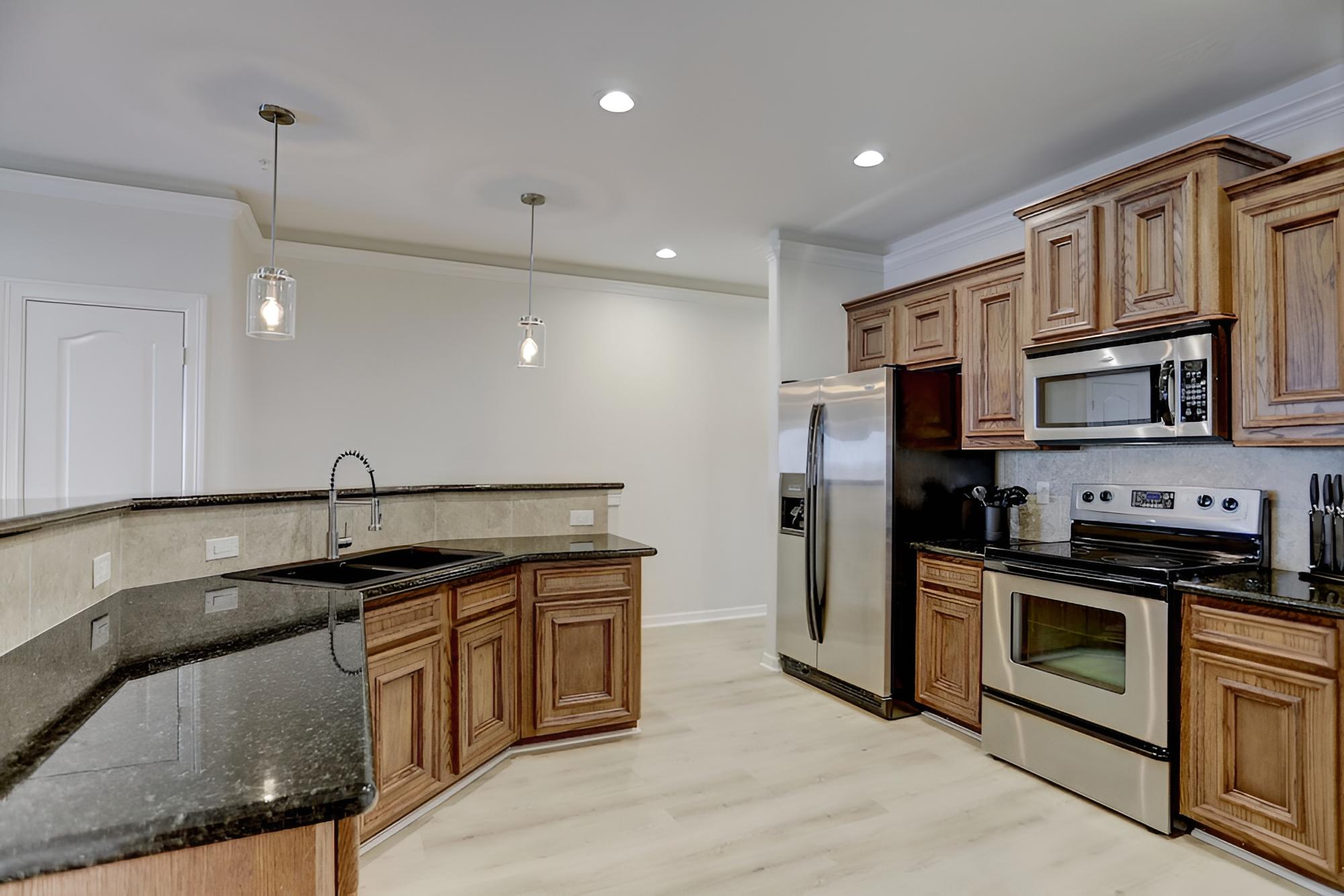 7037 Kingston Cove view 3