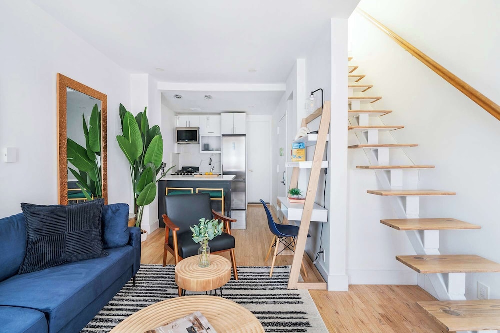 1597 New York Apt