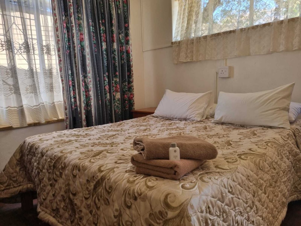Emerald Guesthouse