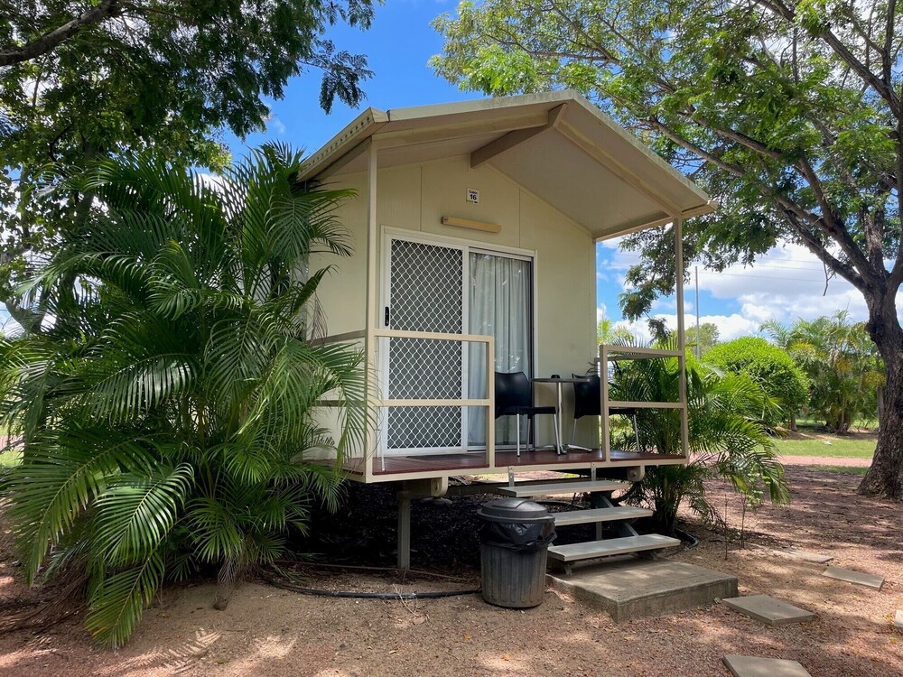 Aussie Outback Oasis