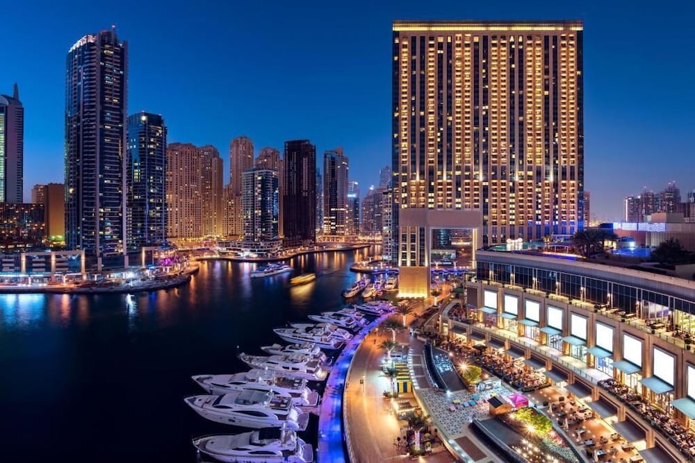Vogue JW Marriot 23rd floor Marina View