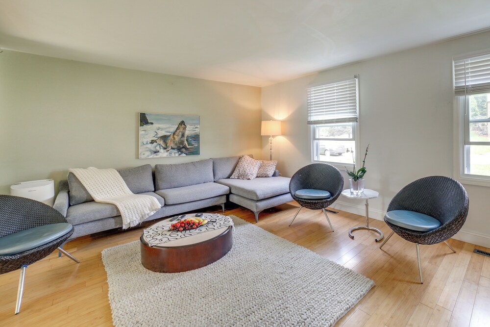 Charming Vacation Rental: 15 Mi to Pittsburgh - Property Image 36