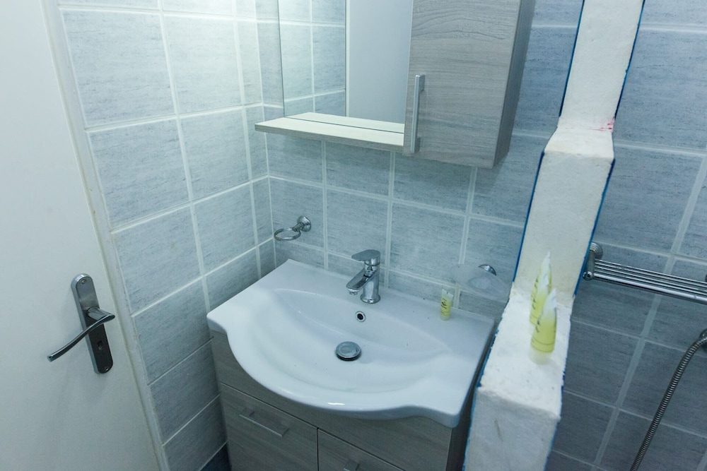Kifisia Vacations - Family Friendly Comfort 3 Bd in Kifisia - Property Image 9