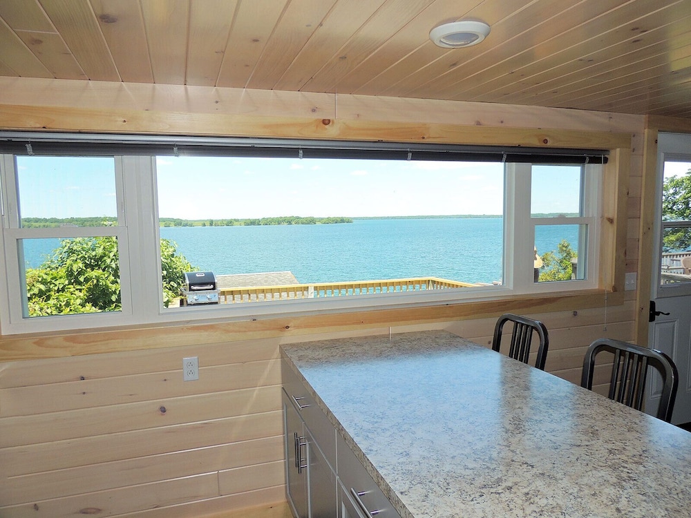 Angel Rock Waterfront Cottages and Vacation Homes