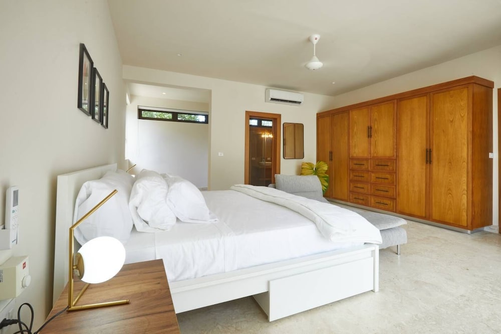 Villa Aurora