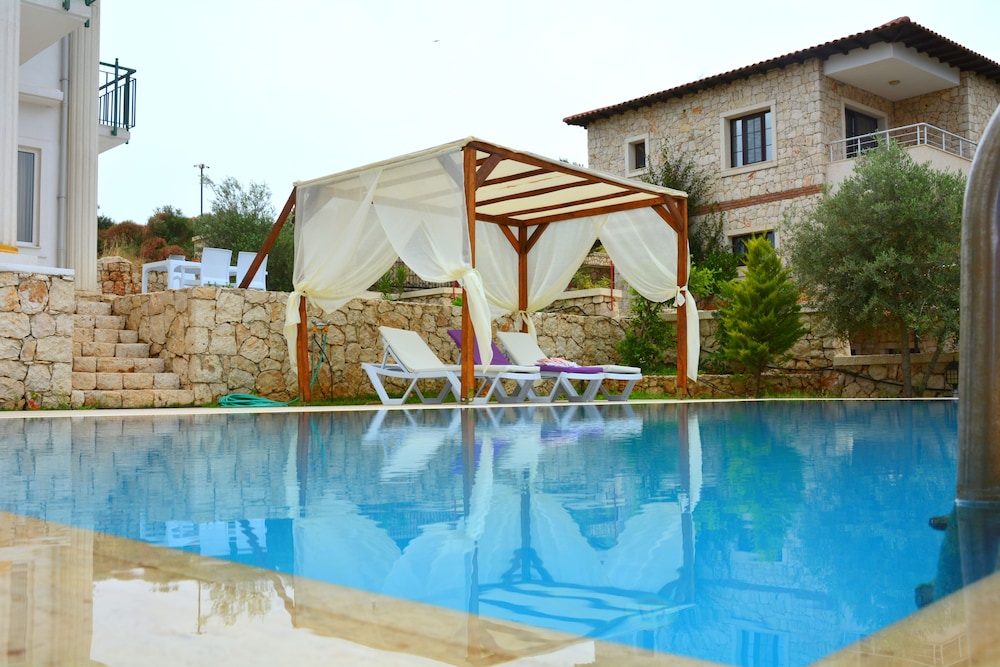 Soral Villa