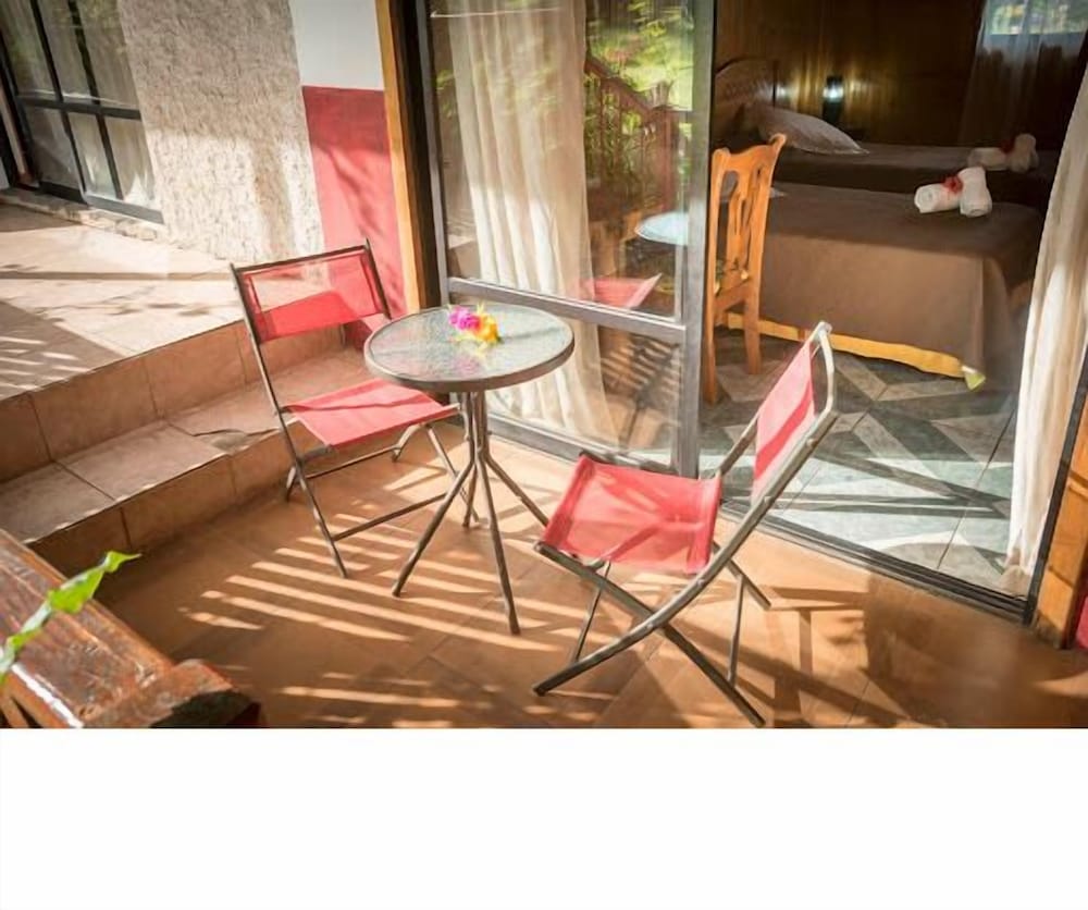 Kahina Lodge