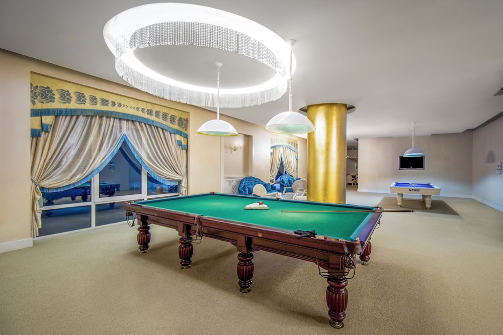 Qafqaz Riverside Resort Hotel