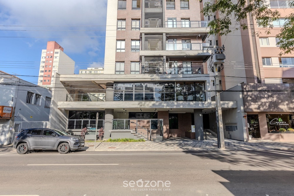 Apto cond c/ acad. 400m Mercado Municipal NFE1544