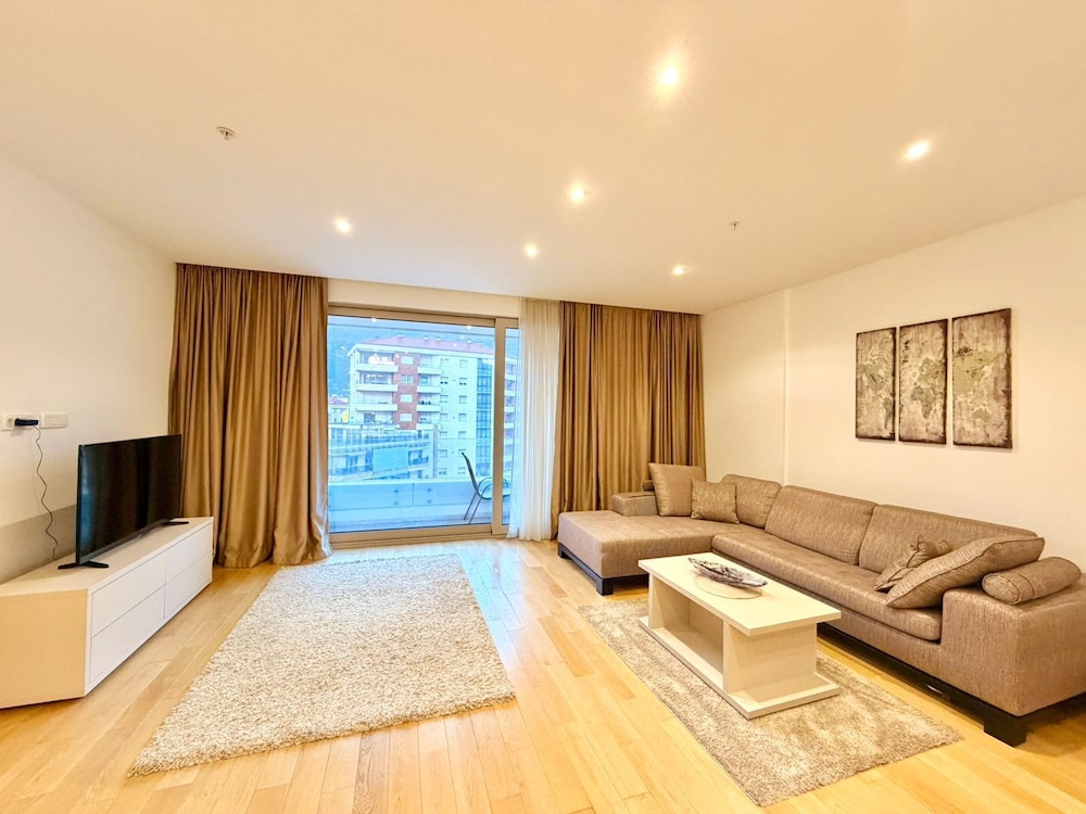 Aurelio Central Residences