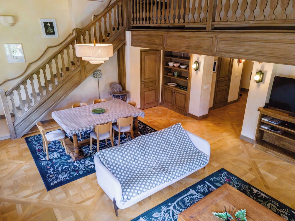 Apt Elegant With Balcony 9p/4br - Megeve Center