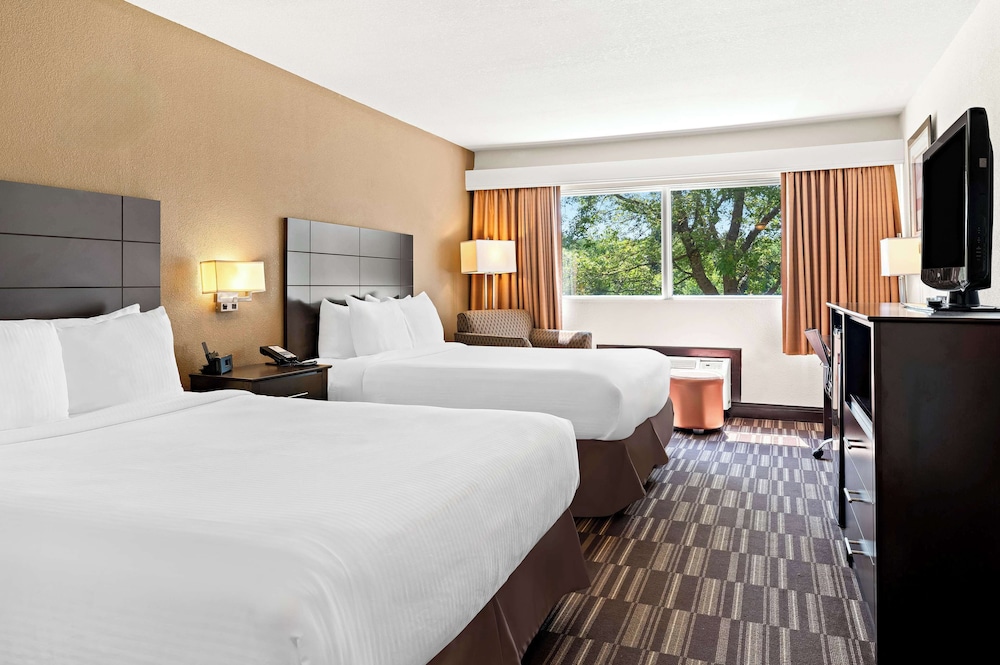 Forsyth Vacations - Best Western Monticello Gateway Inn - Property Image 1