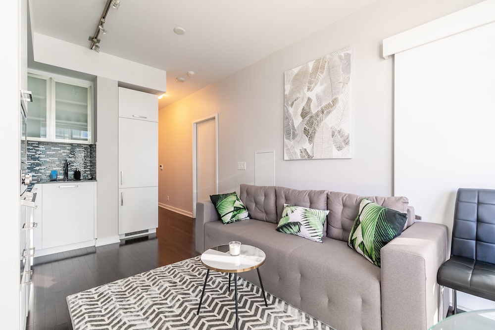 Apartments - Heart of Toronto