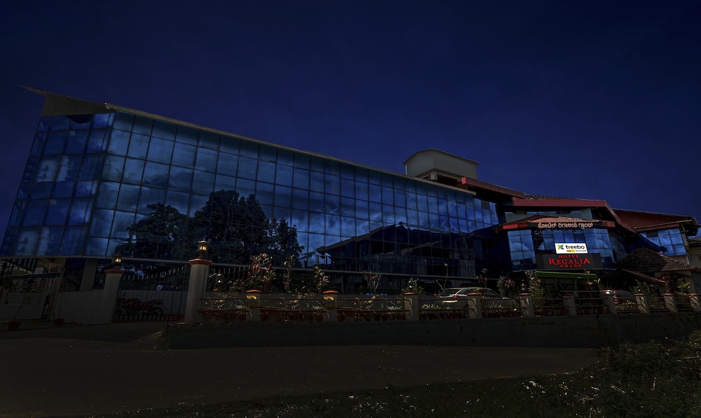 Madikeri Vacations - Itsy Hotels Regalia Grand, 500 Mtrs From Madikeri Fort - Property Image 6