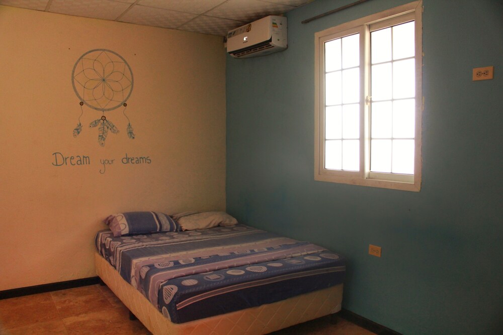 Photo 33