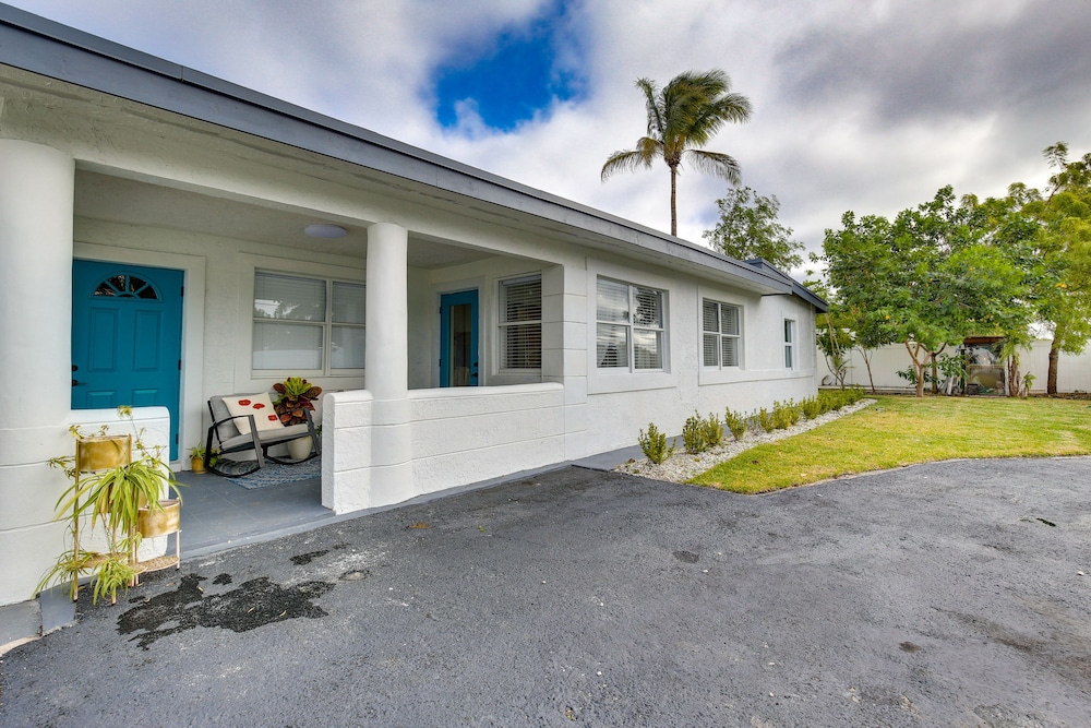 Fort Lauderdale Duplex ~ 6 Mi to Los Olas Beach!