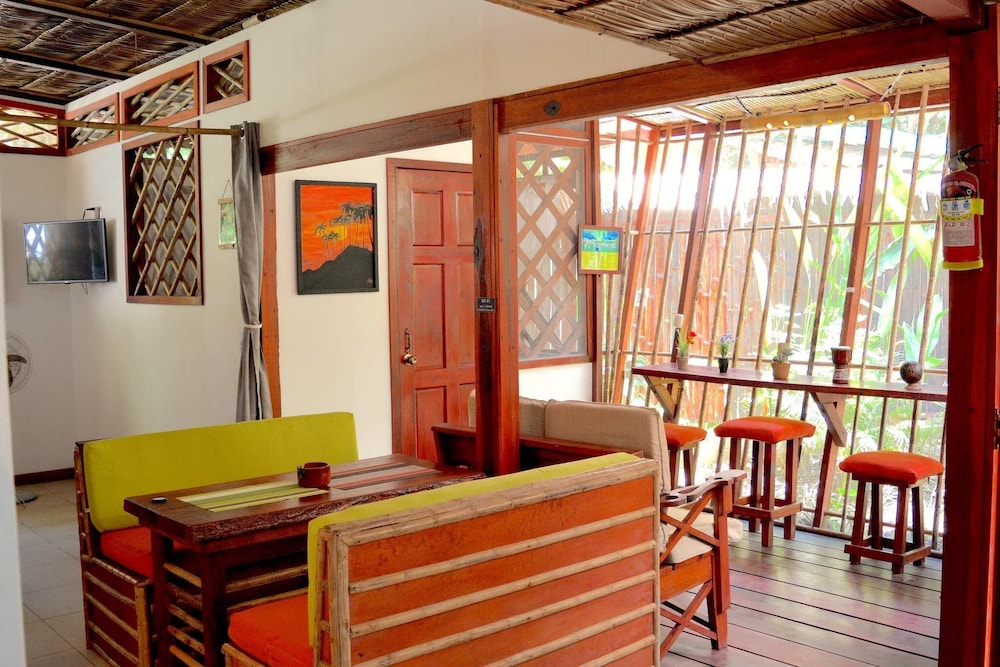 Villa 6 - Luxury 2 Bed Villa - Small Private Garden view 2
