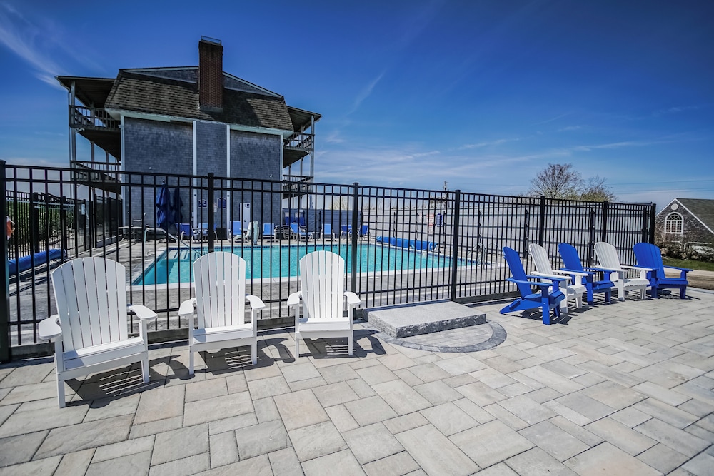 Neptune House Block Island Resort