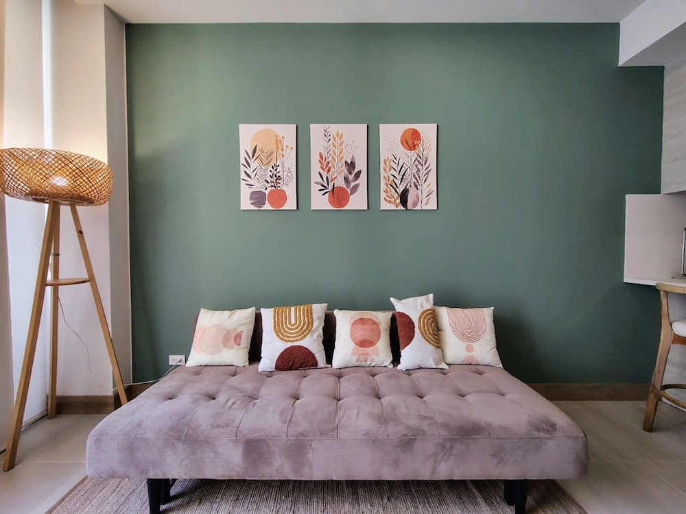 w Minimalist 1BR w Amazing View in Morros Eos