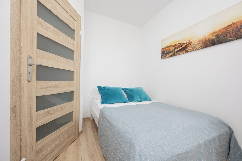 Wolska Apartment With Parking by Renters view 3