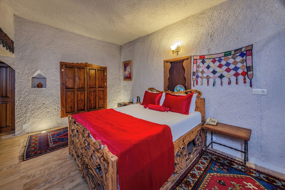 Onur cave cappadocia