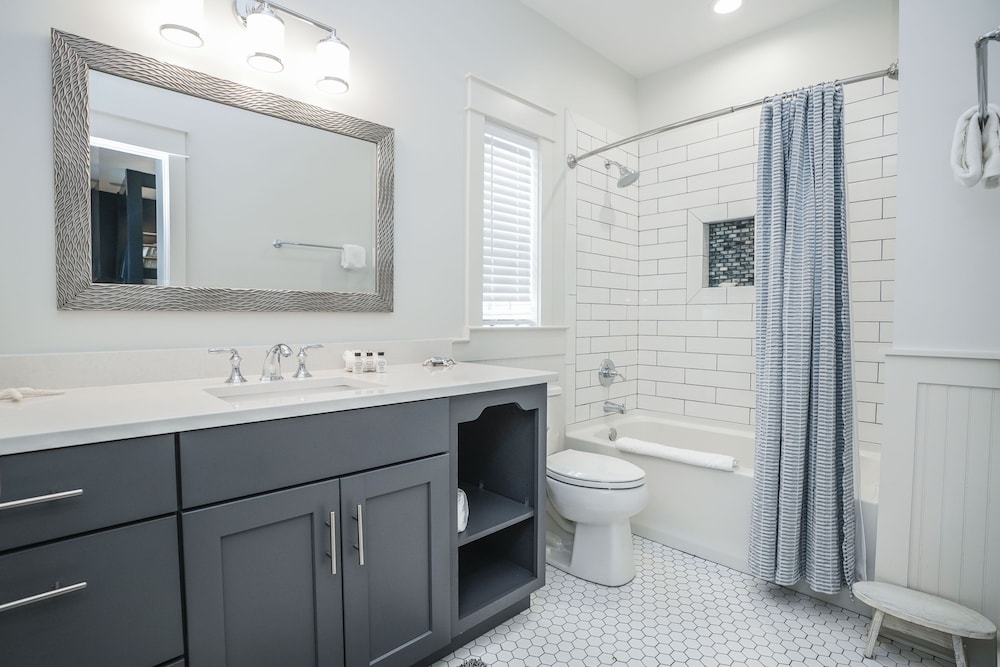 Magnolia Cottages by the Sea by Panhandle Getaways