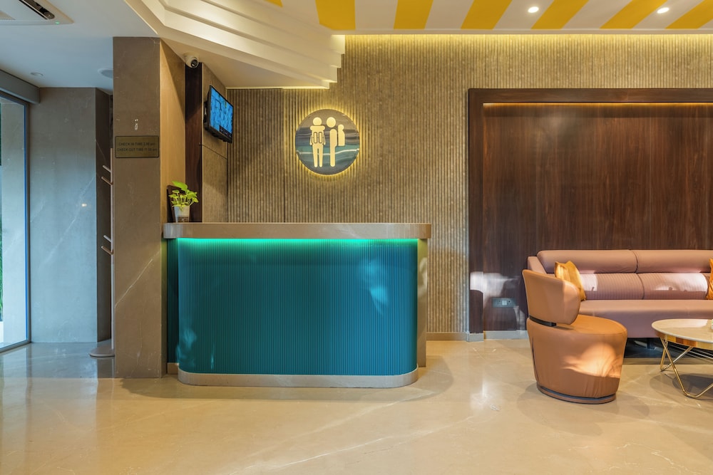 The Hosteller Mumbai, International Airport