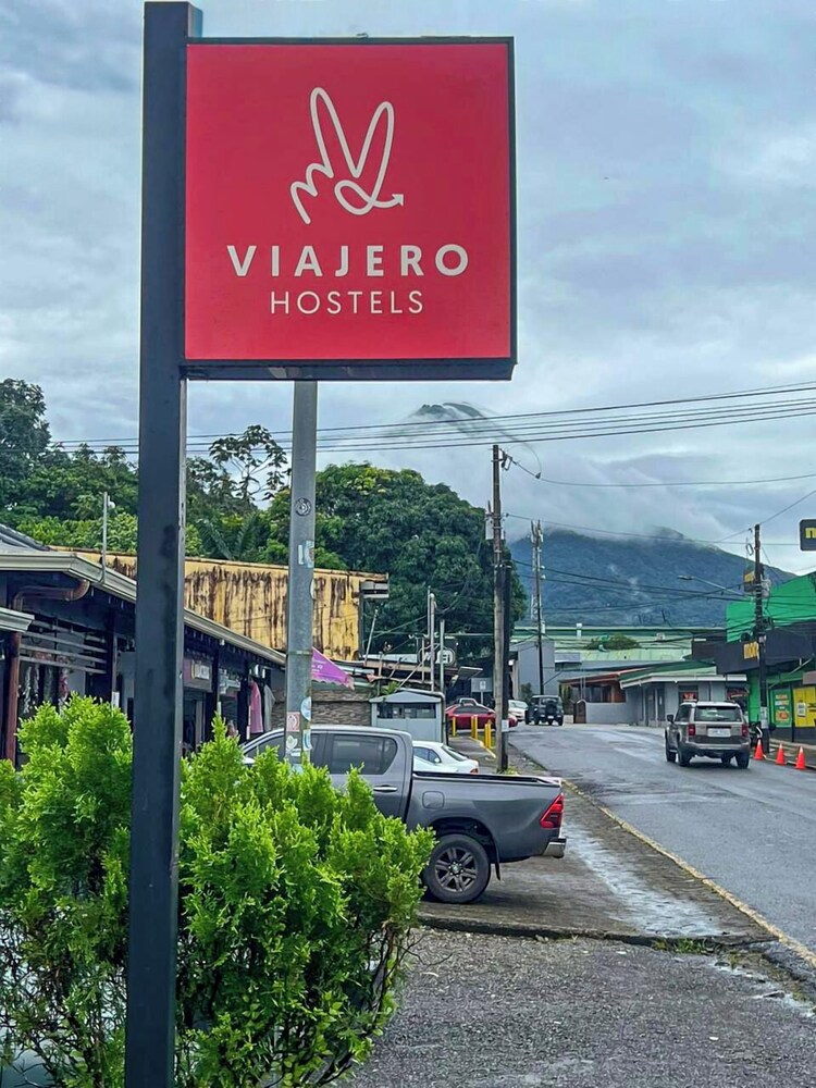 Viajero La Fortuna Hostel