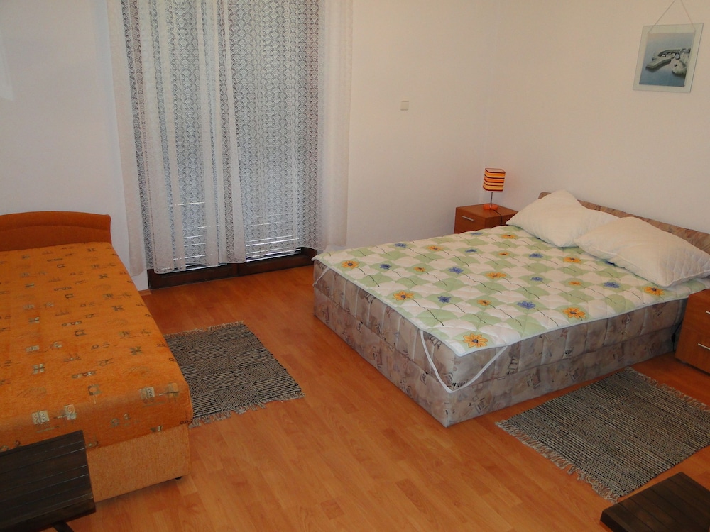 Apartments Bolanca